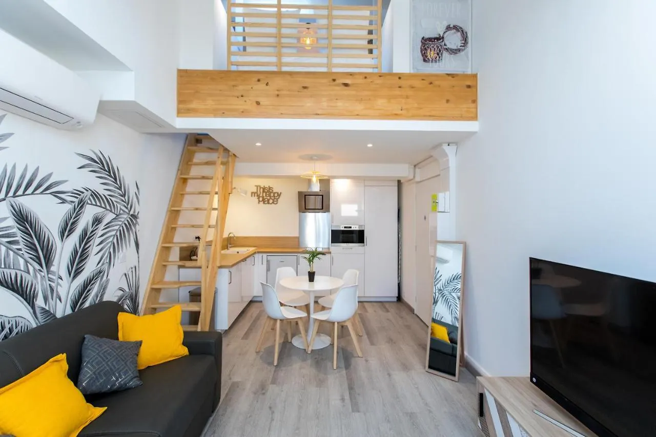 Apartment Duplex : Plage 300M, Clim, Netflix Cannes France