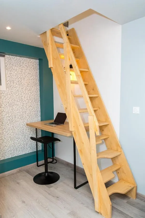 Duplex : Plage 300M, Clim, Netflix Cannes 0*,