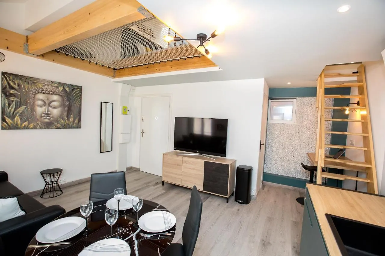 Apartment Duplex : Plage 300M, Clim, Netflix Cannes France