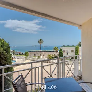 Vue Et Piscine Climatisation Wifi Cannes